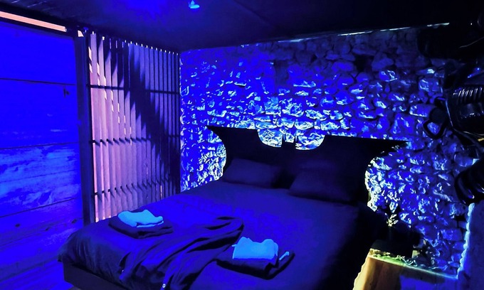 Saint-Salvy Casa | Superhero Hideout Barn