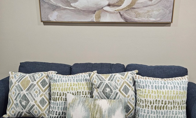 Mesquite Casa | SUPERHOST Grace Unit B, Luxury 2bedrm/wCrib&GameTable Mesquite Convention Center