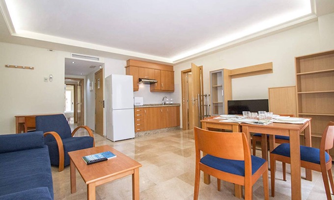 Trinitat Apartamento | Superior 2 Bedroom apartment with balcony. VIV 11