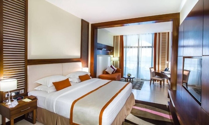 Madinat Zayed Apartamento | Superior Room Near Fit Factory By Luxury Bookings