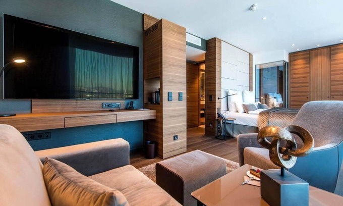 Metternich Casa | Superior Suite - Confluentiasuite - FÄHRHAUS Koblenz
