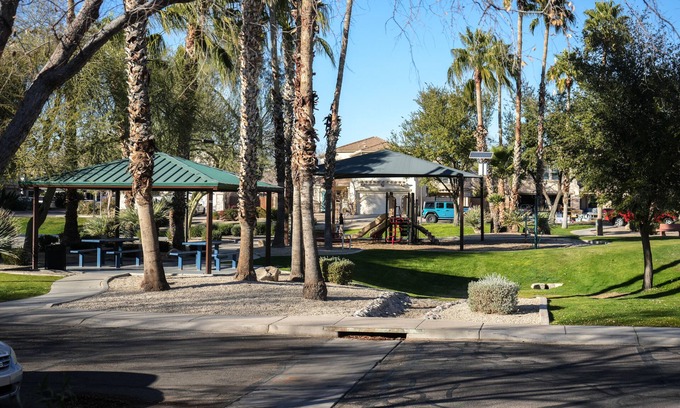 Apache Junction Casa | Superstition Serenity 4BR /w Hot Tub, Hiking, Golfing