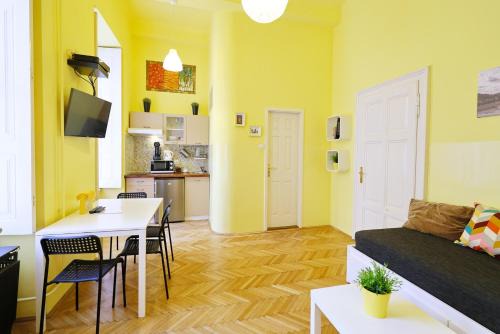 Inner City Budapest Apartamento | Supreme Astoria Semmelweis
