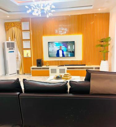 Okpanam Apartamento | Supreme Villa Apartment