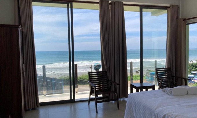 Matara Cama Y Desayuno | Surendra Seaview
