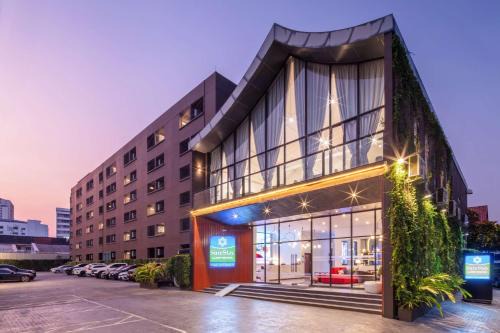 Din Daeng Hotel | SureStay by Best Western Iconic Ari-Jatujak