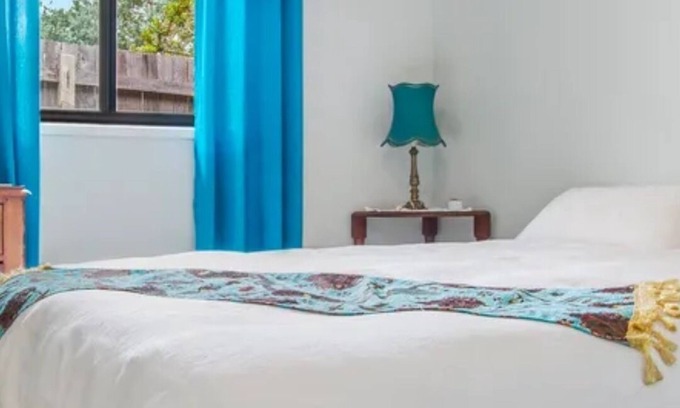 Surf Beach Casa | Surf Beach Bungalow, pet friendly with breaky