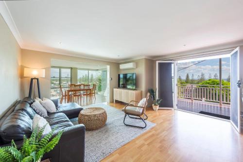 Yamba Casa | Surf & Sand - Oceanstays