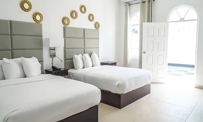 Port Antonio Apartamento | Surfing Break or try the famous Jerk Chicken at Boston Bay Beach! Four Units!