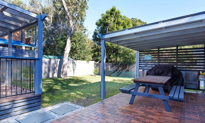 Hawks Nest Casa | Surfs Up - moments from the sands of Bennett’s Beach