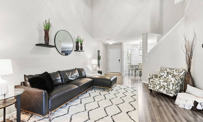 Lincoln Casa | Surfside Villa by Capitol Beach with Pool!