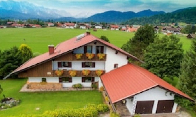 Wallgau Apartamento | Surrounded by meadows, panoramic view, sunny balconies, quiet central location