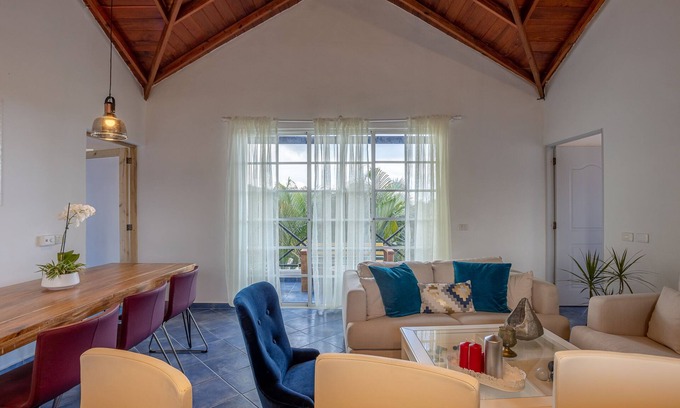 El Centro Condominio | surrounded by palms, Rural, Family Friendly, Centric,Comfortable, Moutain view.