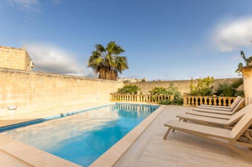 Kercem Apartamento | Surwig Gozitan Villa & Pool - Happy Rentals