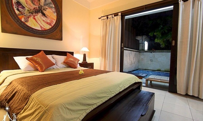Legian City-Centre Villa | SuryaMas · Acogedora piscina privada 2BR Doble-Seis Playa Legian Bali