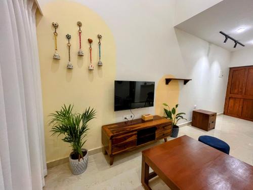 Bambolim Apartamento | Susegad Stays, Near bambolim beach, opp Grand Hyatt