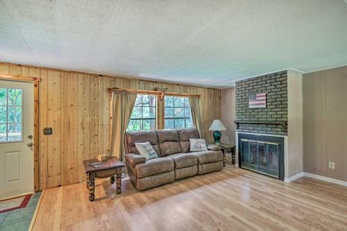 Branford Casa | Suwannee Riverfront Home Grill, Near Springs