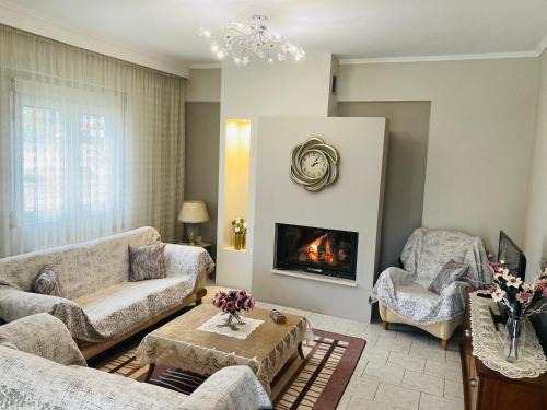 Polykarpion Casa | Suzie's House - Road to Loutra Pozar