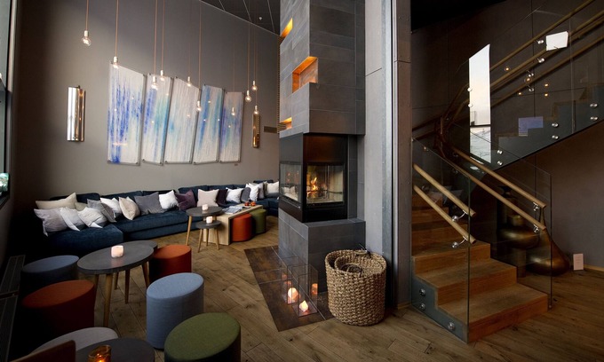 Longyearbyen Hotel | Svalbard Hotell - Polfareren
