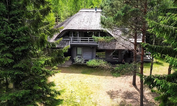 Amata Municipality Casa | Svilpji Lakeside Forest House