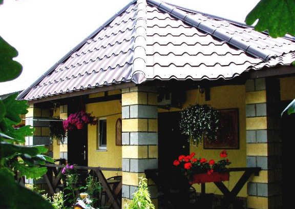 Molodizhne Casa | Svitoch