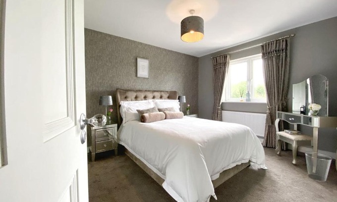 Enniskillen Casa | Swallow Lane, Enniskillen, Co Fermanagh, 5* Chic