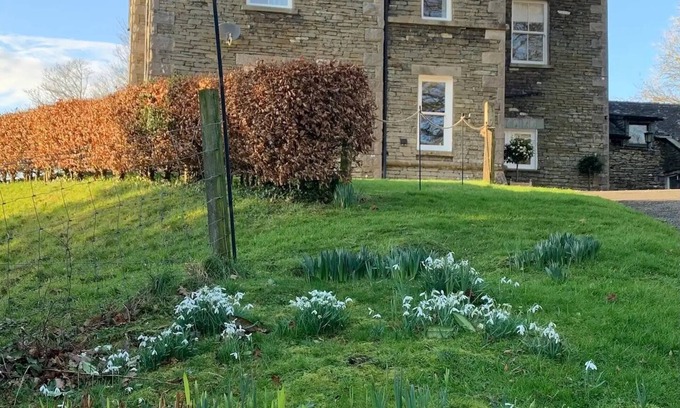 Near Sawrey Apartamento | Swallows Loft. A Lakeland retreat, fabulous views & fell walks from the door, EV
