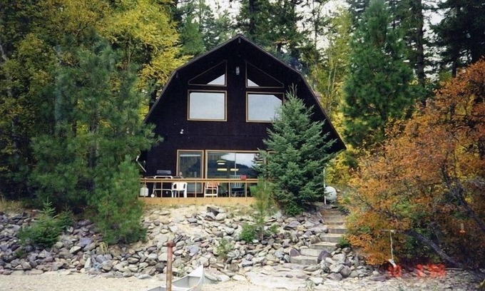 Bigfork Casa | Lago de los Cisnes Casa - 100 Pies de 2bath Waterfront-2bd