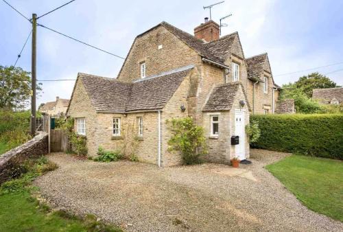 Southrop Casa | Swan View
