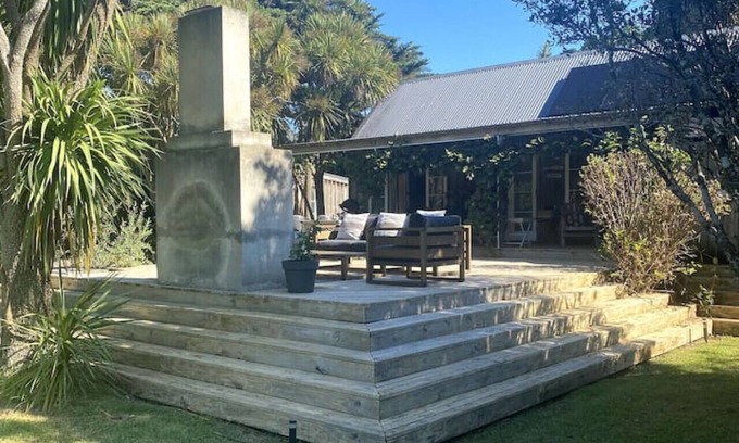 Tryphena Casa | Swanfork - The Hamptons House meets Medlands Bach