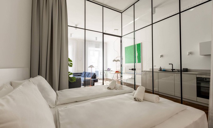 Ljubljana Old Town Apartamento | Swanky residence, premium bright apartment, 4 stars, city centre, free parking