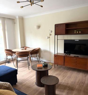 Swiss Cottage Apartamento | Swanky two bedroom flat with balcony near swiss cottage and regents park