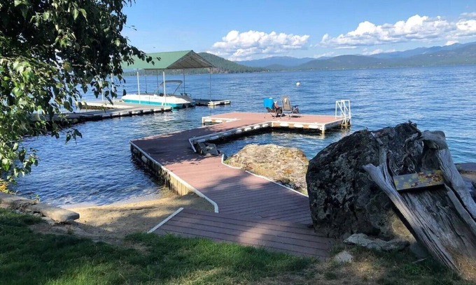 Sandpoint Casa | Sweeping Lake Pend Oreille for all seasons with waterfront access - Perfect base camp for skiing