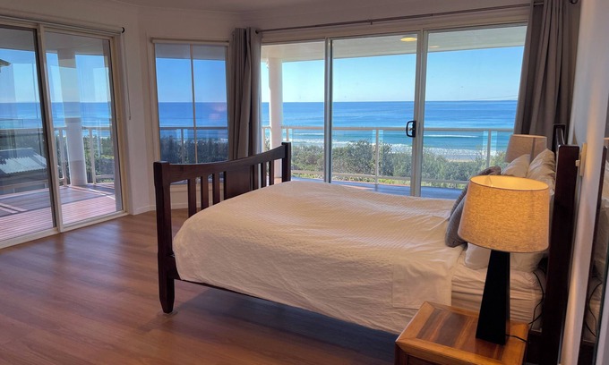 Castaways Beach Casa | Noosa Beach Front Home