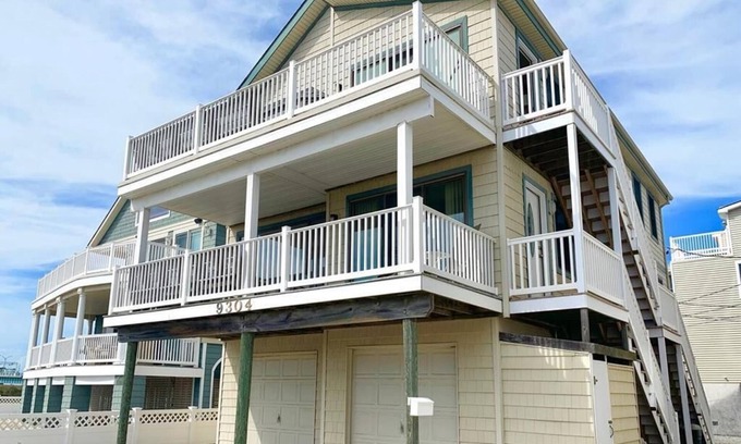 Townsend's Inlet Casa | Sweeping Ocean Views-Located in the quiet end of Sea Isle