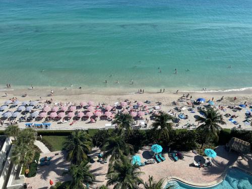 Hollywood South Central Beach Apartamento | Sweeping Ocean Views of Hollywood Beach - Unit 14F
