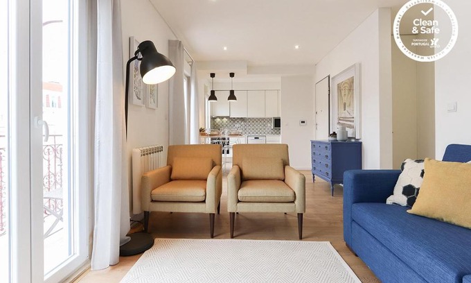 Lisbon Old Town Apartamento | Sweet Almirante by Homing