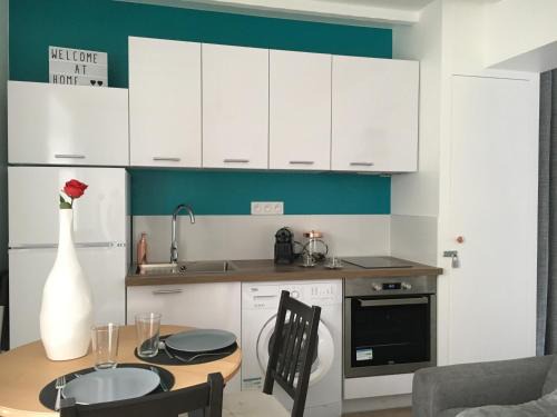 Carrieres-sur-Seine Apartamento | SWEET APARTMENT CARRIERES - 1 chambre - 4 Pers - Wifi