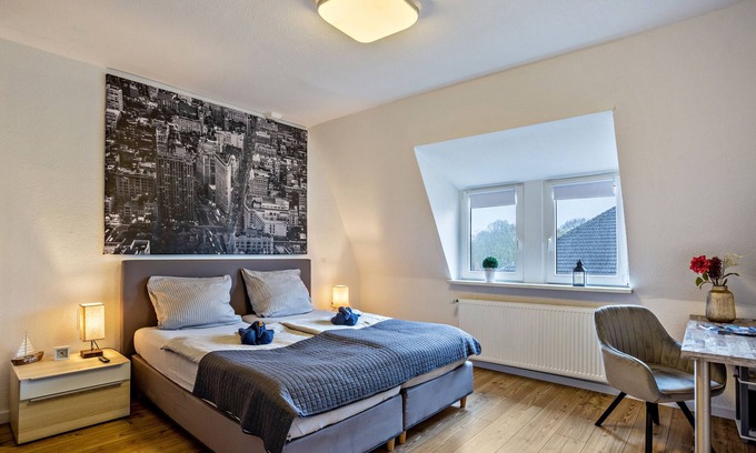 Heppens Apartamento | Dulce apartamento "Am Kurpark" cerca del mar con Wi-Fi