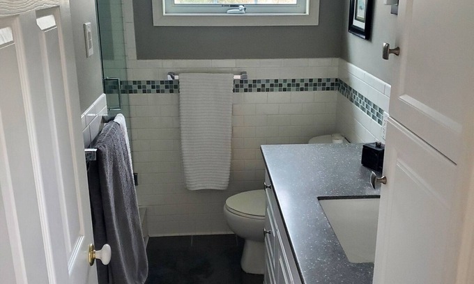 Niantic Cabaña | Sweet Cottage in Beach Community
