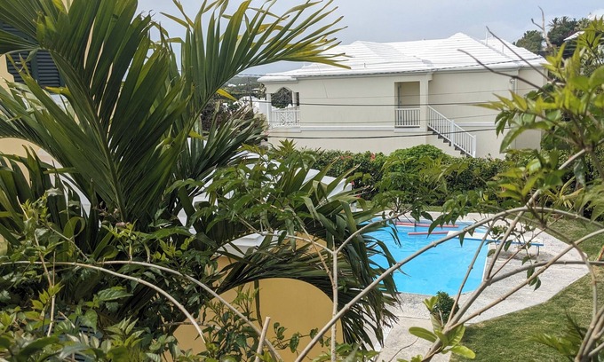 Smith's Casa | Sweet Dreams by the Pool - V