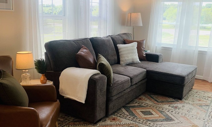 Paris Casa | Sweet Dreams - Relaxing Ranch Retreat 3Br w/ Hot tub