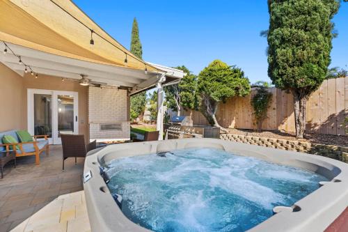 Clairemont Mesa East Casa | Sweet Escape - Family Retreat - Vibrant - Spa