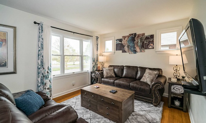 St. Charles Historic District Casa | Sweet Escape Near Historic Main Street & MO River