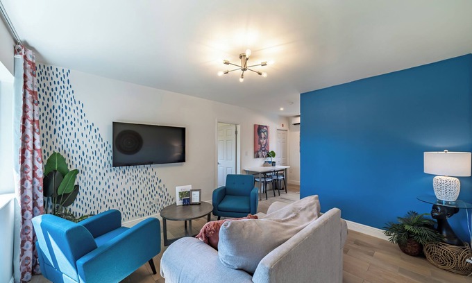Central Oakland Park Apartamento | Sweet escape that is centrally located with a serene garden