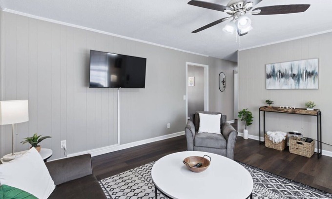 Trenton Casa | Sweet Hickory in Trenton Georgia