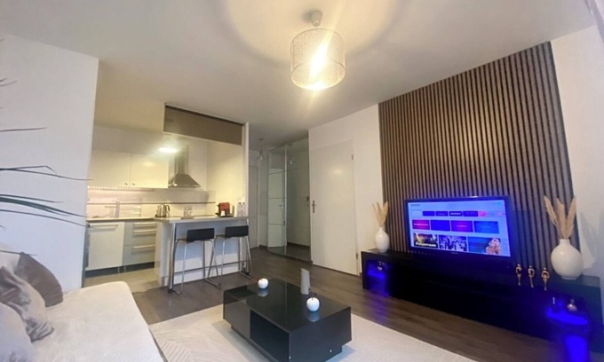 Epinay-sur-Seine Apartamento | Sweet Home Limite Enghien Proche Paris et Stade de France