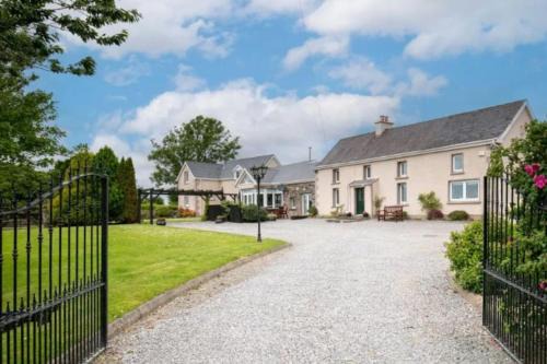 New Ross Casa | Sweet Lamb Farmhouse
