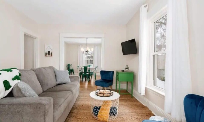Harters Heights Casa | Sweet Retreat 3 Mins to Notre Dame, Eddy St. Commons, & Memorial Hospital