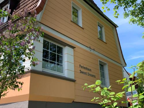 Bad Sachsa Casa | SweetDreams - Stadtvilla von 1936 - bis 8 Pers - 150qm - 5 Schlafzimmer - 2 Bäder - Hunde willkommen